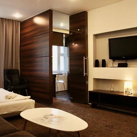 Central Apartment Nemiga Mińsk Zewnętrze zdjęcie